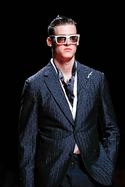 Look 54